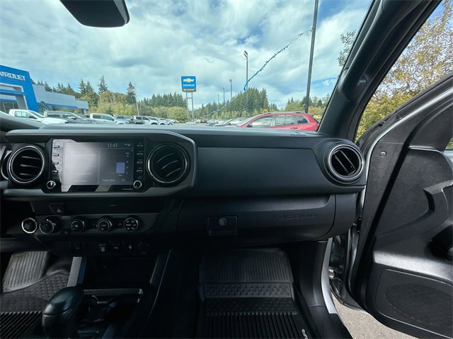 Used 2020 Toyota Tacoma 4x4 Double Cab image 26