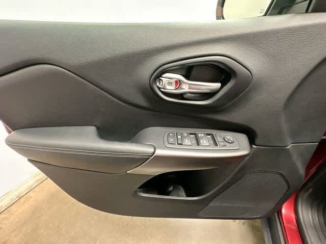 Used 2020 Jeep Cherokee Latitude Lux w/ Quick Order Package 26H Lux AWD/4WD image 8
