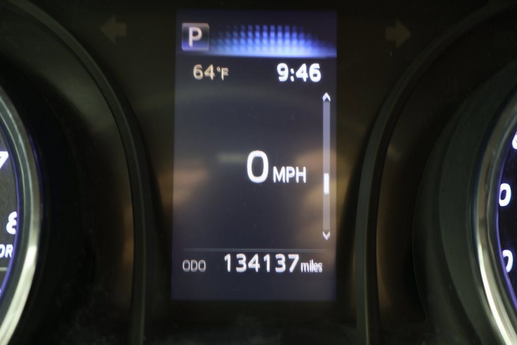 Used 2020 Toyota Camry SE FWD image 17