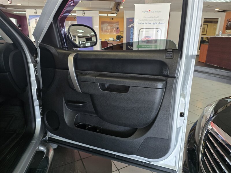 Used 2013 Chevrolet Silverado 1500 LT RWD image 12