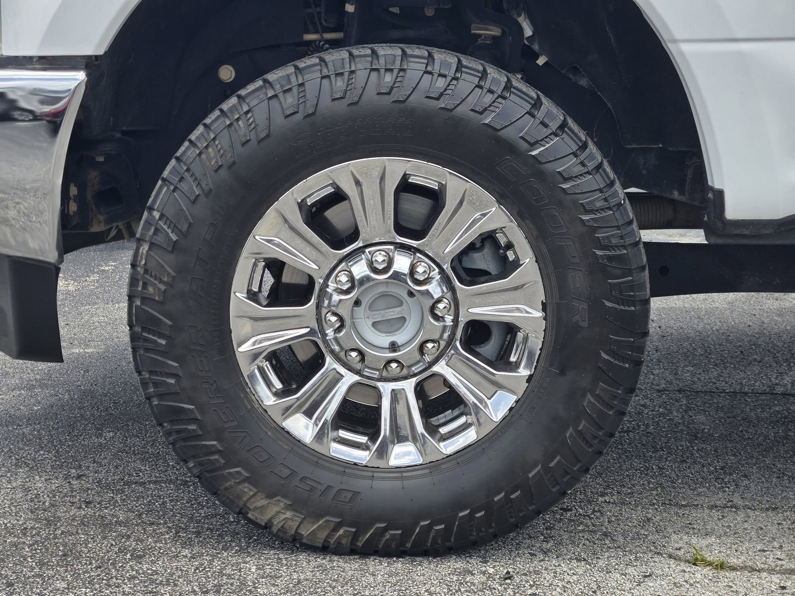 Used 2019 Ford F250 XLT w/ XLT Premium Package AWD/4WD image 11