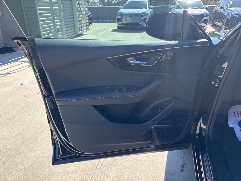 New 2026 Audi Q8 Premium Plus image 10