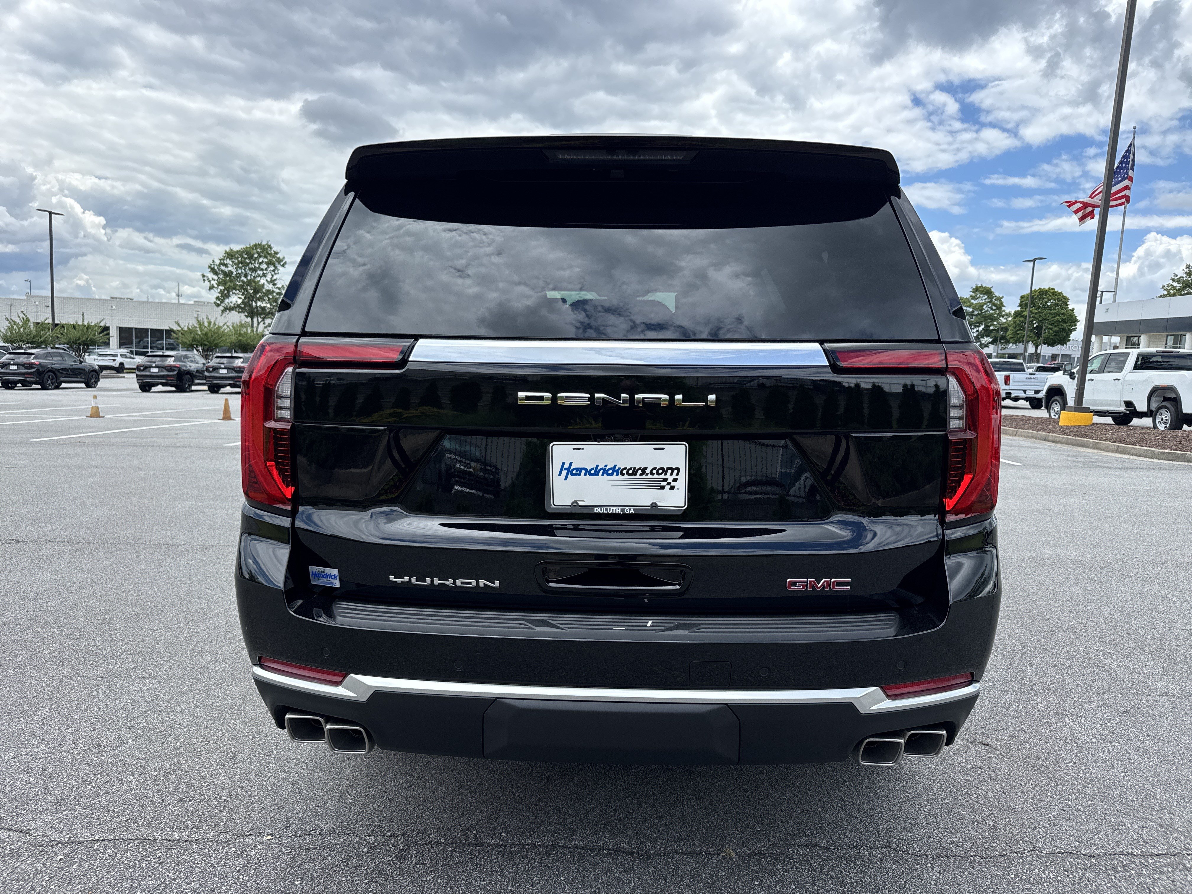 New 2026 GMC Yukon XL Denali w/ Denali Reserve Package AWD/4WD image 9