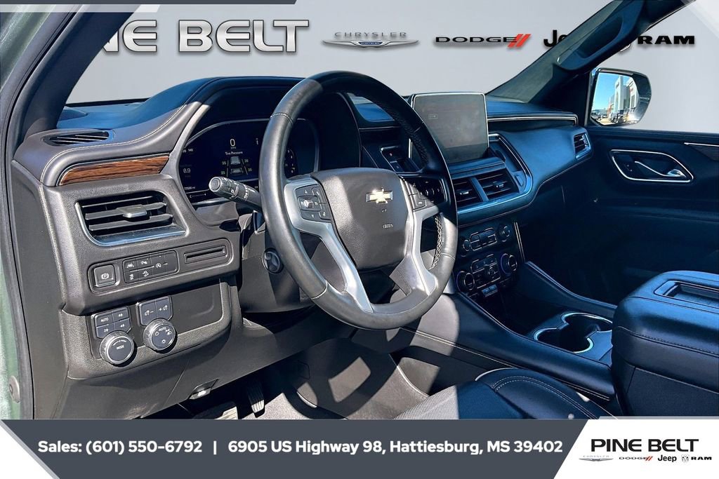 Used 2023 Chevrolet Suburban Premier image 12