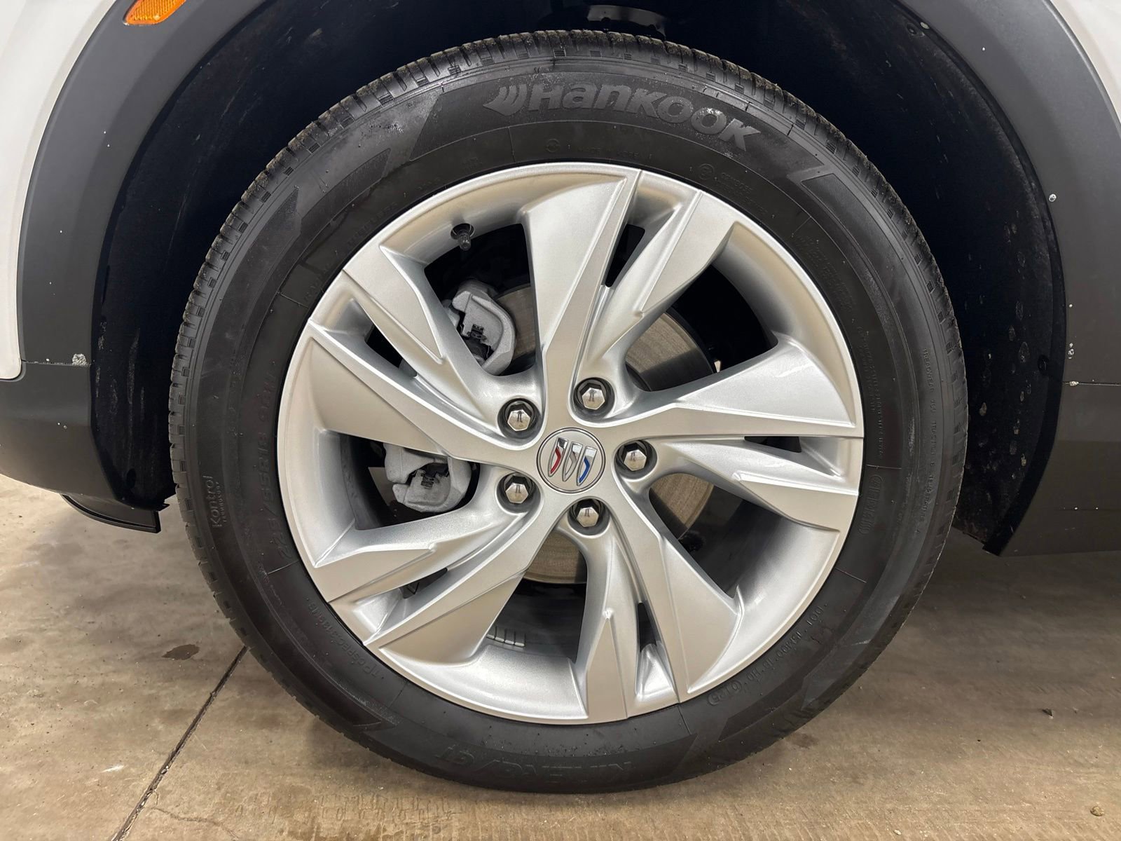 Used 2025 Buick Encore GX Preferred w/ Advanced Technology Package FWD image 9