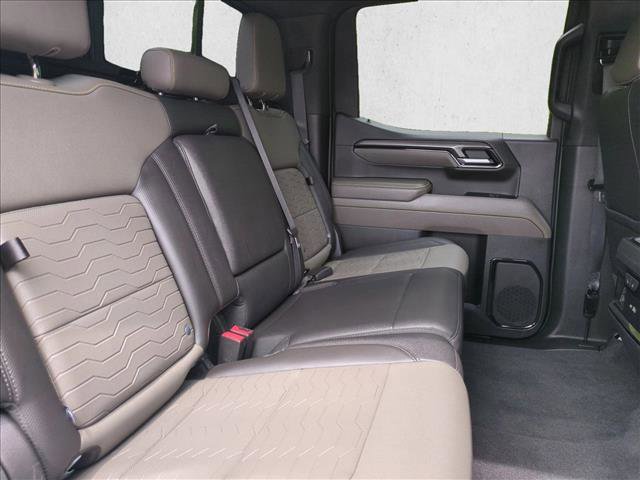 Used 2022 Chevrolet Silverado 1500 ZR2 w/ Technology Package AWD/4WD image 22