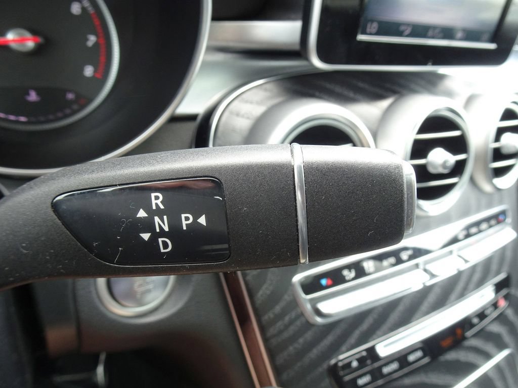 Used 2018 Mercedes-Benz GLC 300 4MATIC image 21