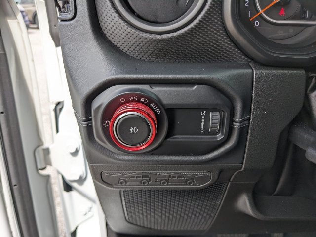 Used 2024 Jeep Wrangler Rubicon AWD/4WD image 33