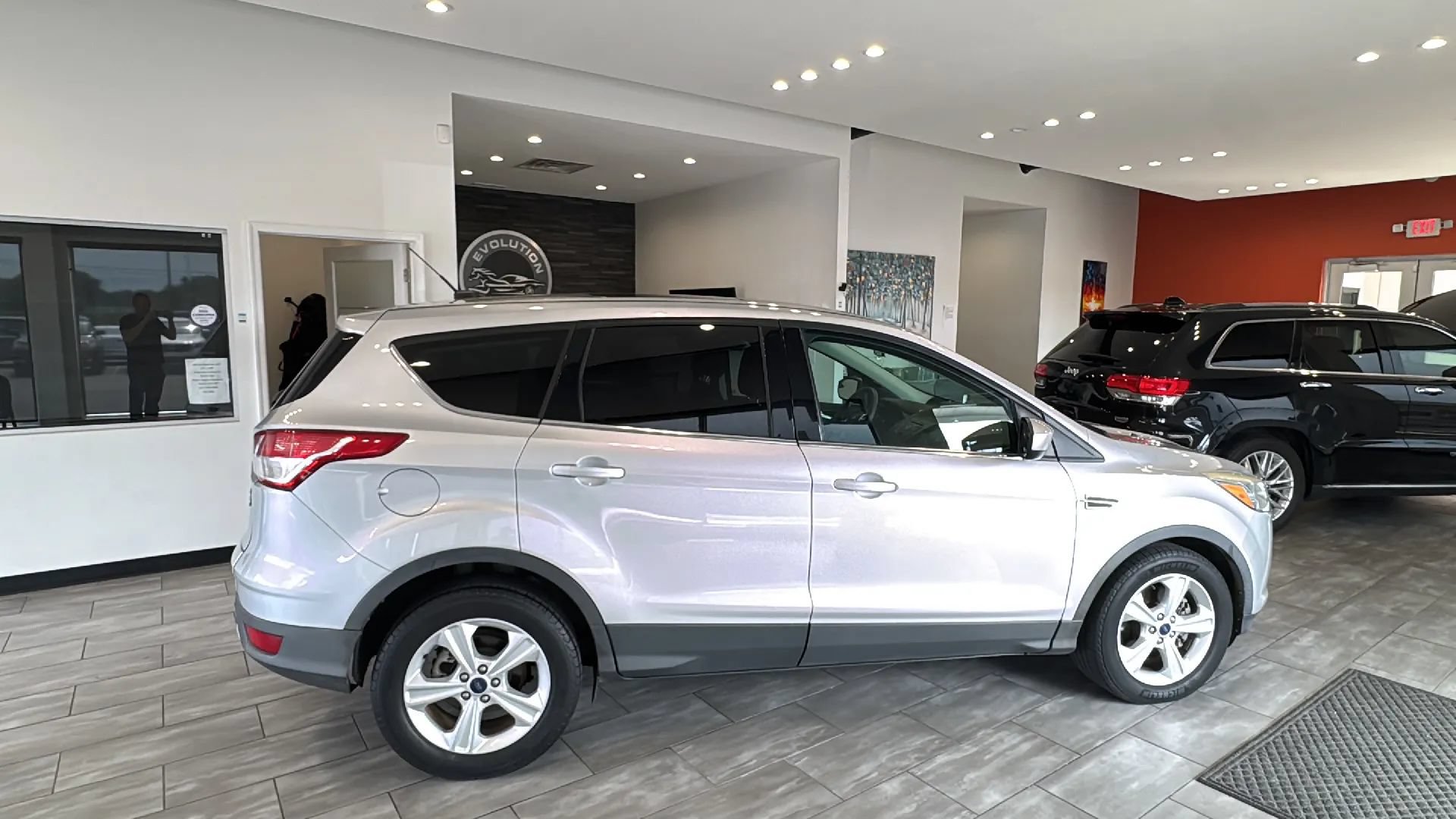 Used 2015 Ford Escape SE FWD image 14