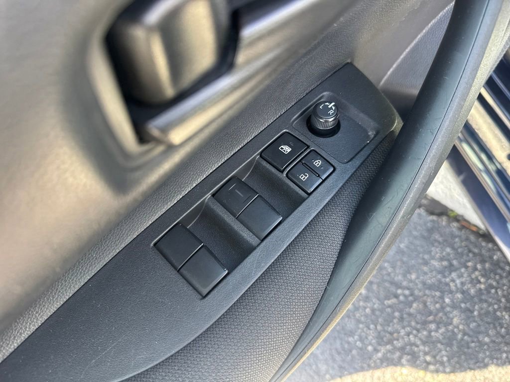 Used 2025 Toyota Corolla LE image 22