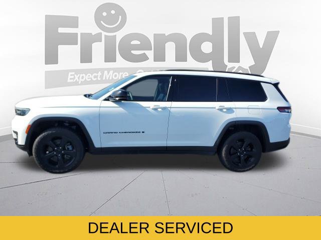 Used 2023 Jeep Grand Cherokee L Laredo AWD/4WD image 2