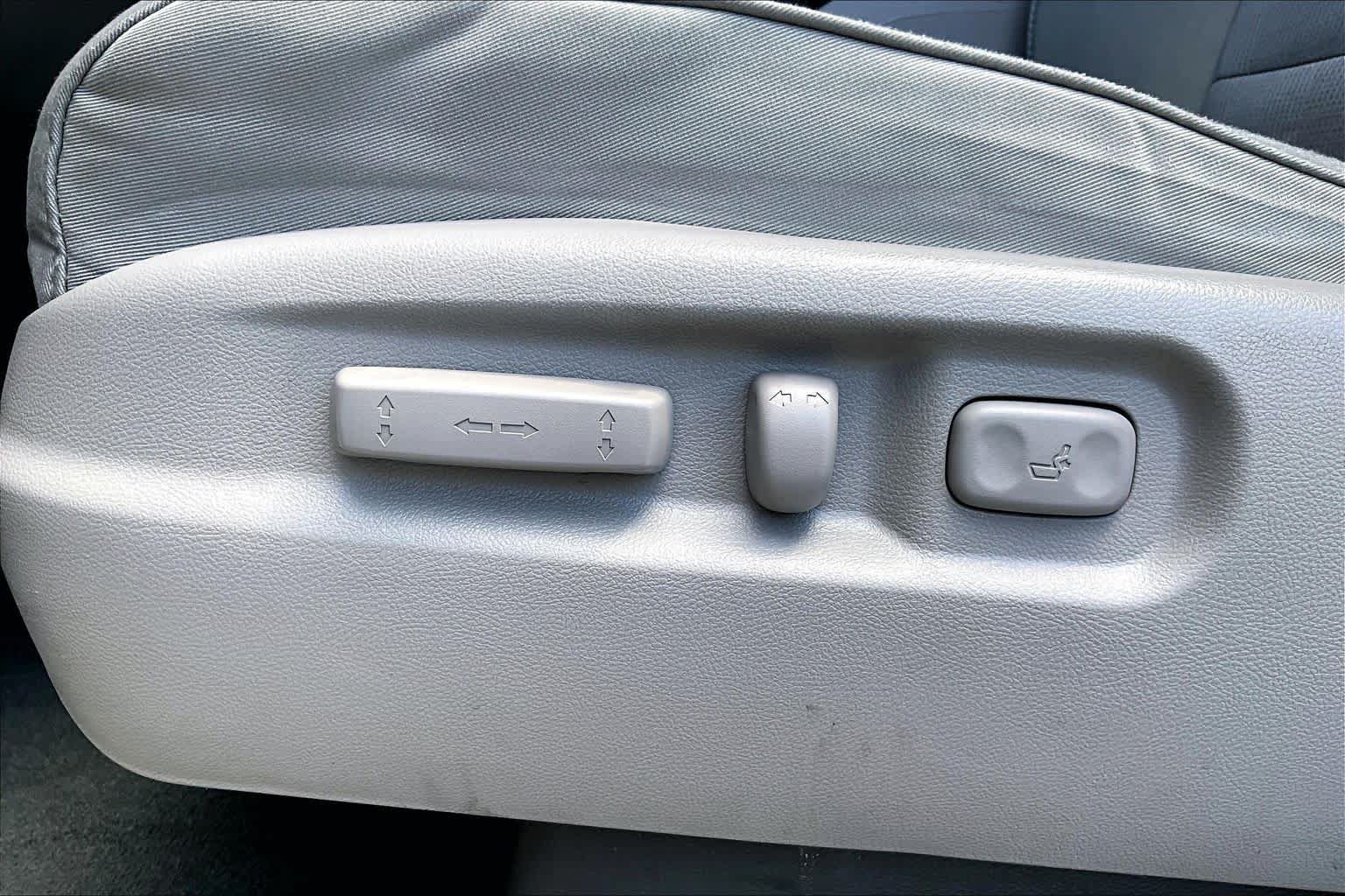 Used 2015 Honda Pilot SE image 34
