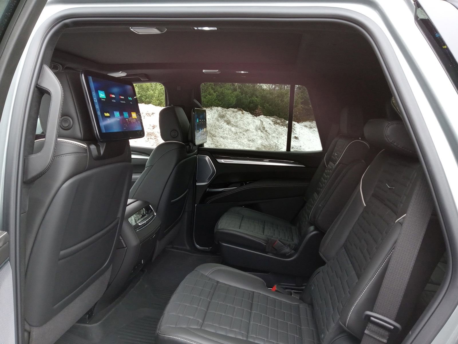 Used 2025 Cadillac Escalade V image 24