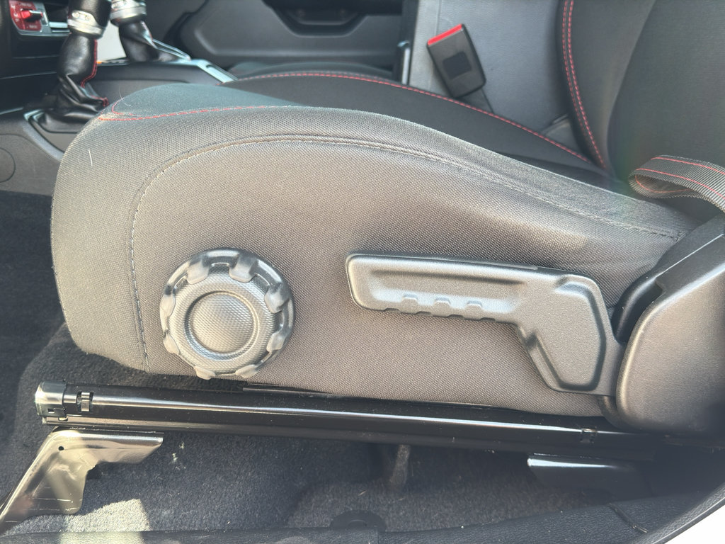 Used 2019 Jeep Wrangler Unlimited Rubicon AWD/4WD image 15