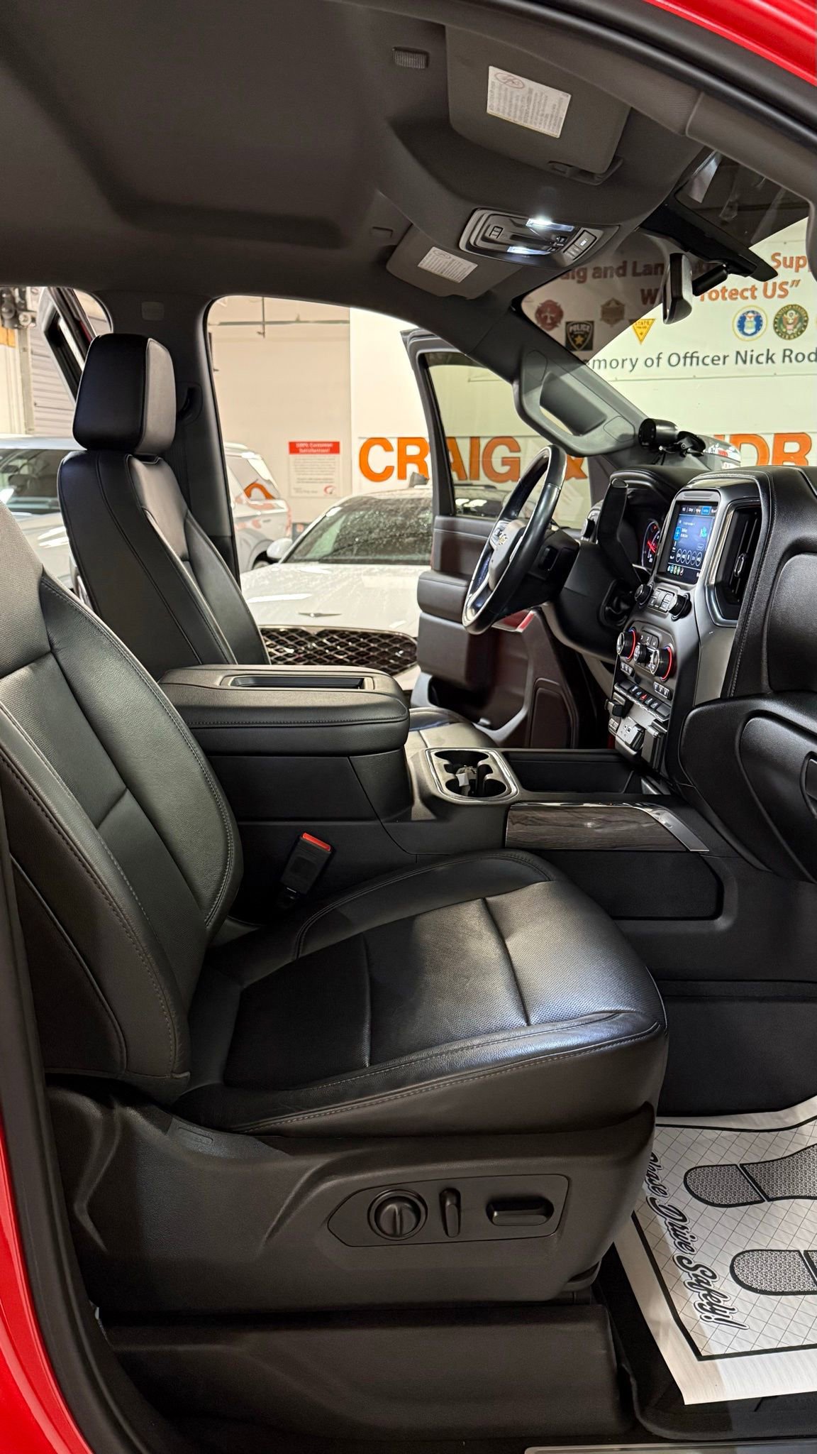 Used 2020 Chevrolet Silverado 2500 LTZ w/ LTZ Convenience Package image 25