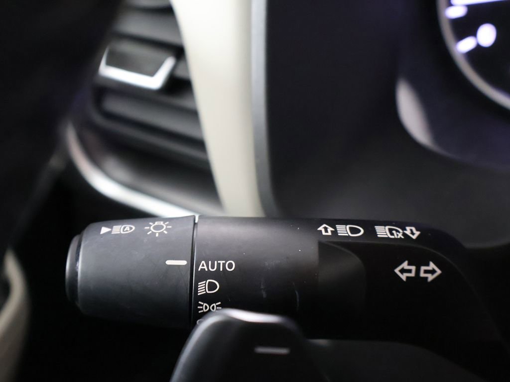 Used 2023 Nissan Rogue SV w/ SV Premium B Package AWD/4WD image 39