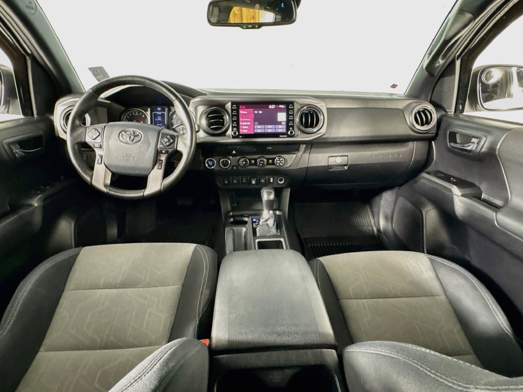 Used 2020 Toyota Tacoma TRD Off-Road w/ Technology Package AWD/4WD image 27