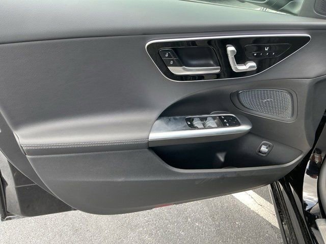 New 2025 Mercedes-Benz C 300 4MATIC Sedan image 12
