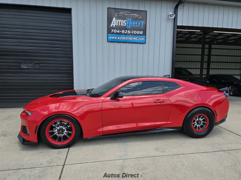 Used 2017 Chevrolet Camaro ZL1 RWD image 6