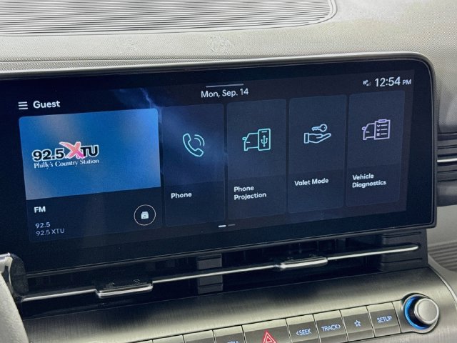 Certified 2024 Hyundai Kona SE AWD/4WD image 16