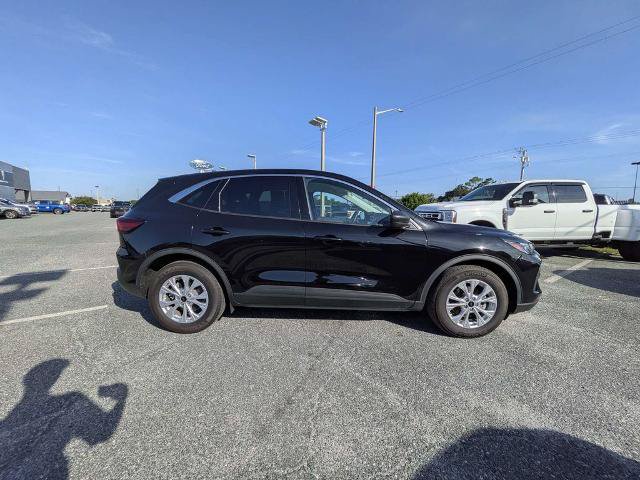 Certified 2024 Ford Escape Active FWD image 2