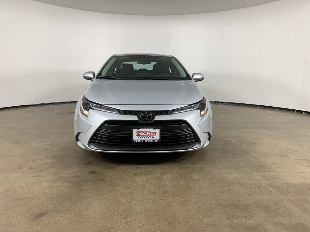 Used 2024 Toyota Corolla LE image 3