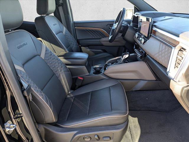 Used 2023 GMC Canyon Denali image 17