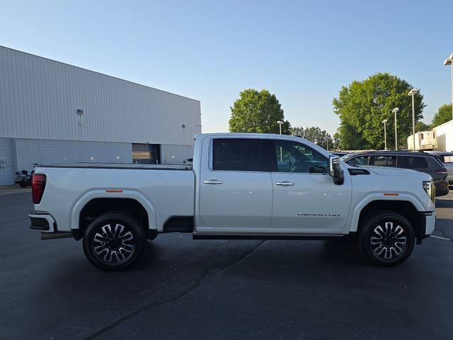 Used 2024 GMC Sierra 2500 Denali Ultimate AWD/4WD image 2