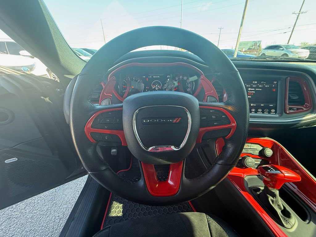 Used 2019 Dodge Challenger R/T w/ Plus Package image 16