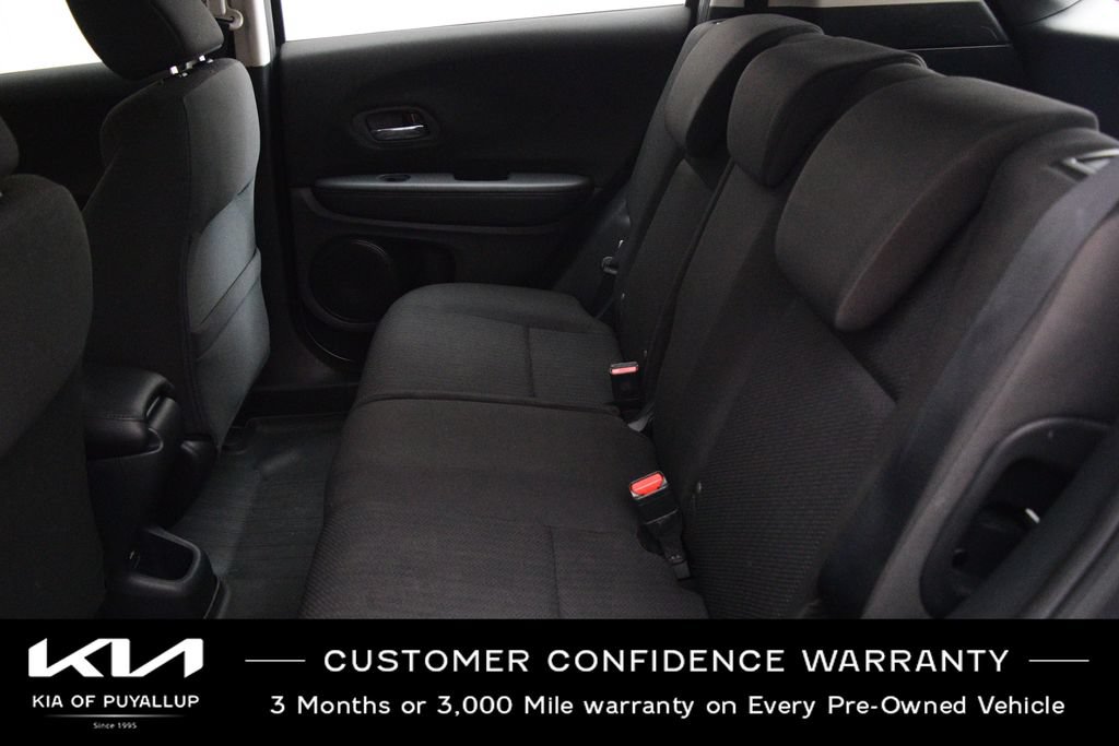 Used 2018 Honda HR-V LX image 12