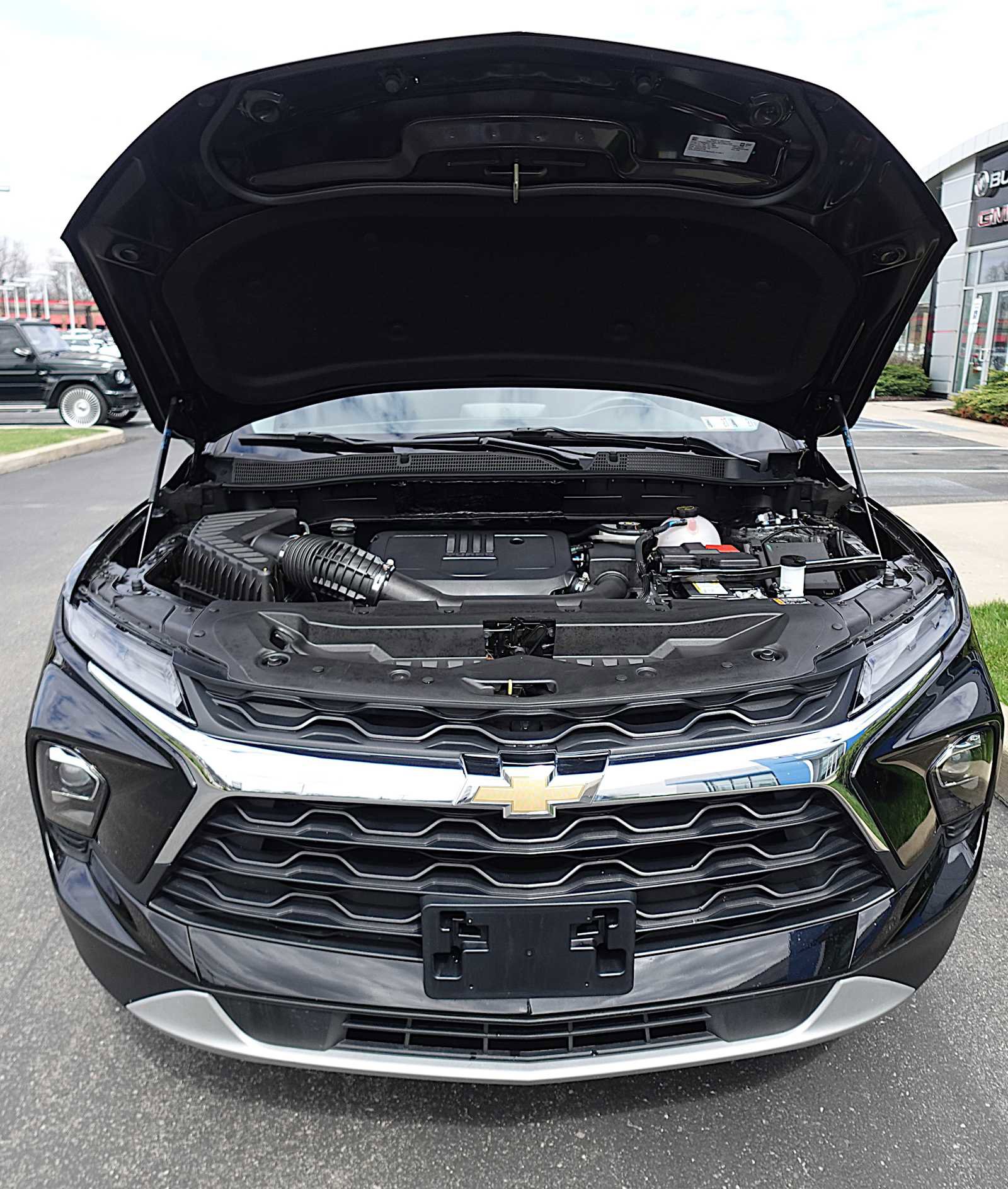 Used 2025 Chevrolet Blazer LT image 32