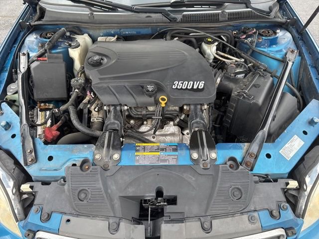 Used 2010 Chevrolet Impala LT w/ Luxury Edition Package FWD image 16