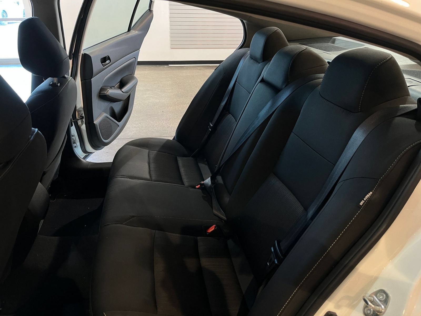Used 2025 Nissan Altima 2.5 SV FWD image 39