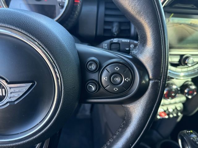 Used 2017 MINI Cooper 4-Door Hardtop image 39