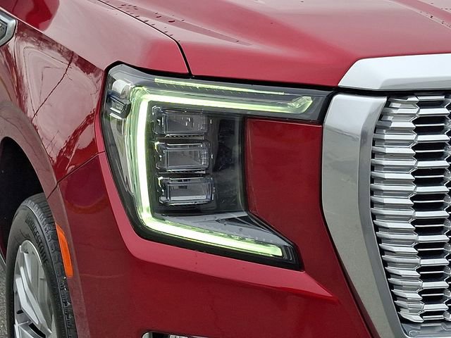 Used 2024 GMC Yukon Denali w/ Denali Reserve Package image 9