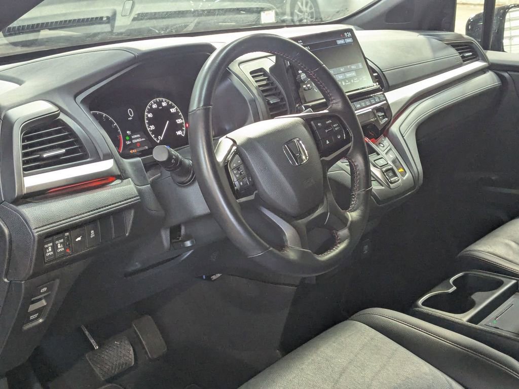 Used 2025 Honda Odyssey Sport-L image 13