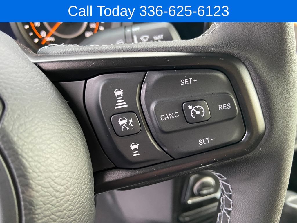 New 2026 Jeep Gladiator Sport AWD/4WD image 18
