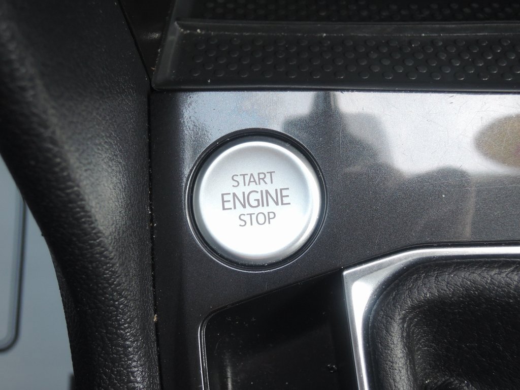 Used 2022 Volkswagen Tiguan SE image 26