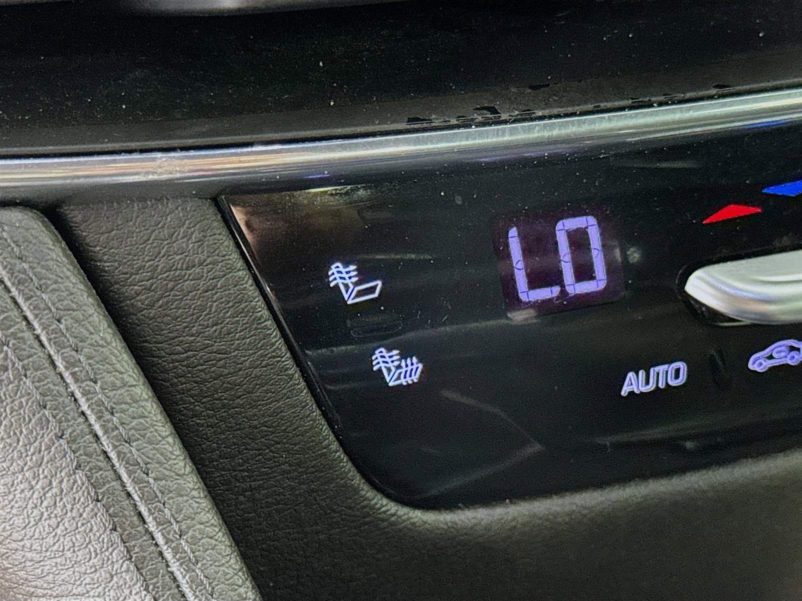 Used 2018 Cadillac CT6 Luxury image 21