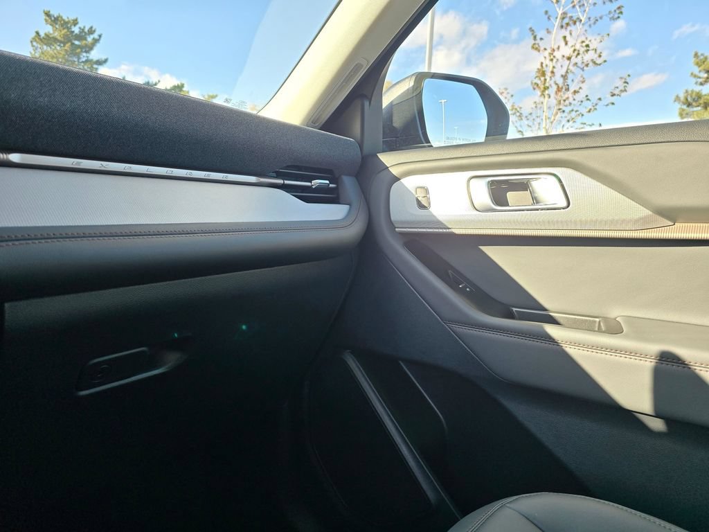 New 2026 Ford Explorer Active w/ Active Comfort Package AWD/4WD image 29