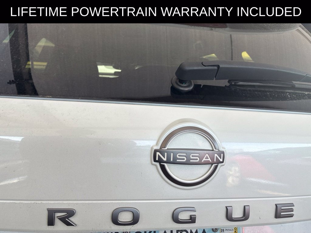 Used 2024 Nissan Rogue SV AWD/4WD image 7