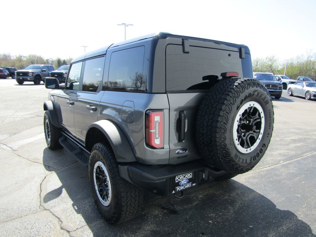 Used 2025 Ford Bronco Badlands AWD/4WD image 4