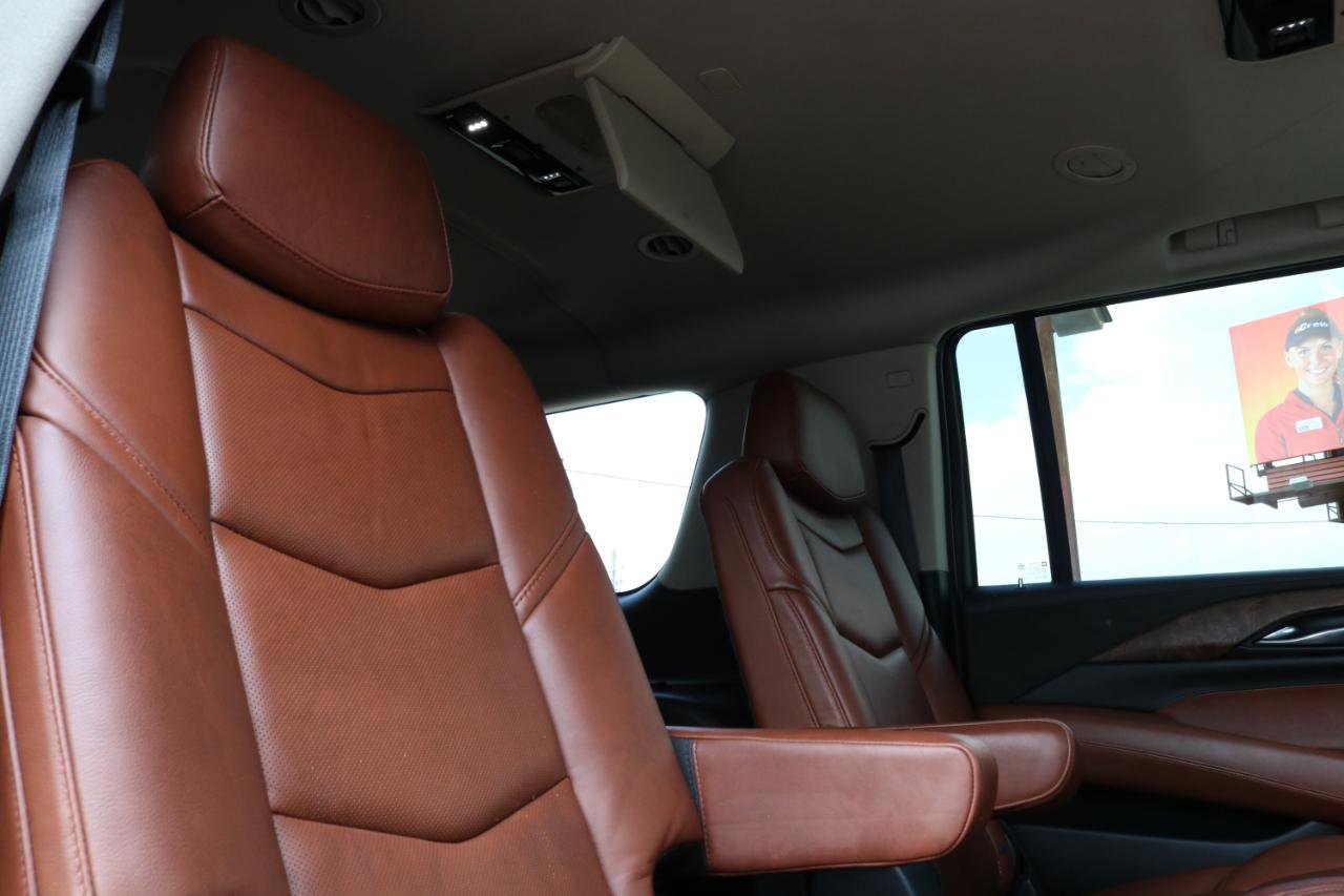 Used 2018 Cadillac Escalade ESV Luxury AWD/4WD image 51