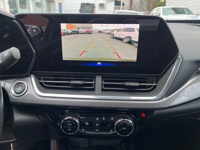 Used 2024 Chevrolet Trax ACTIV w/ Driver Confidence Package image 15