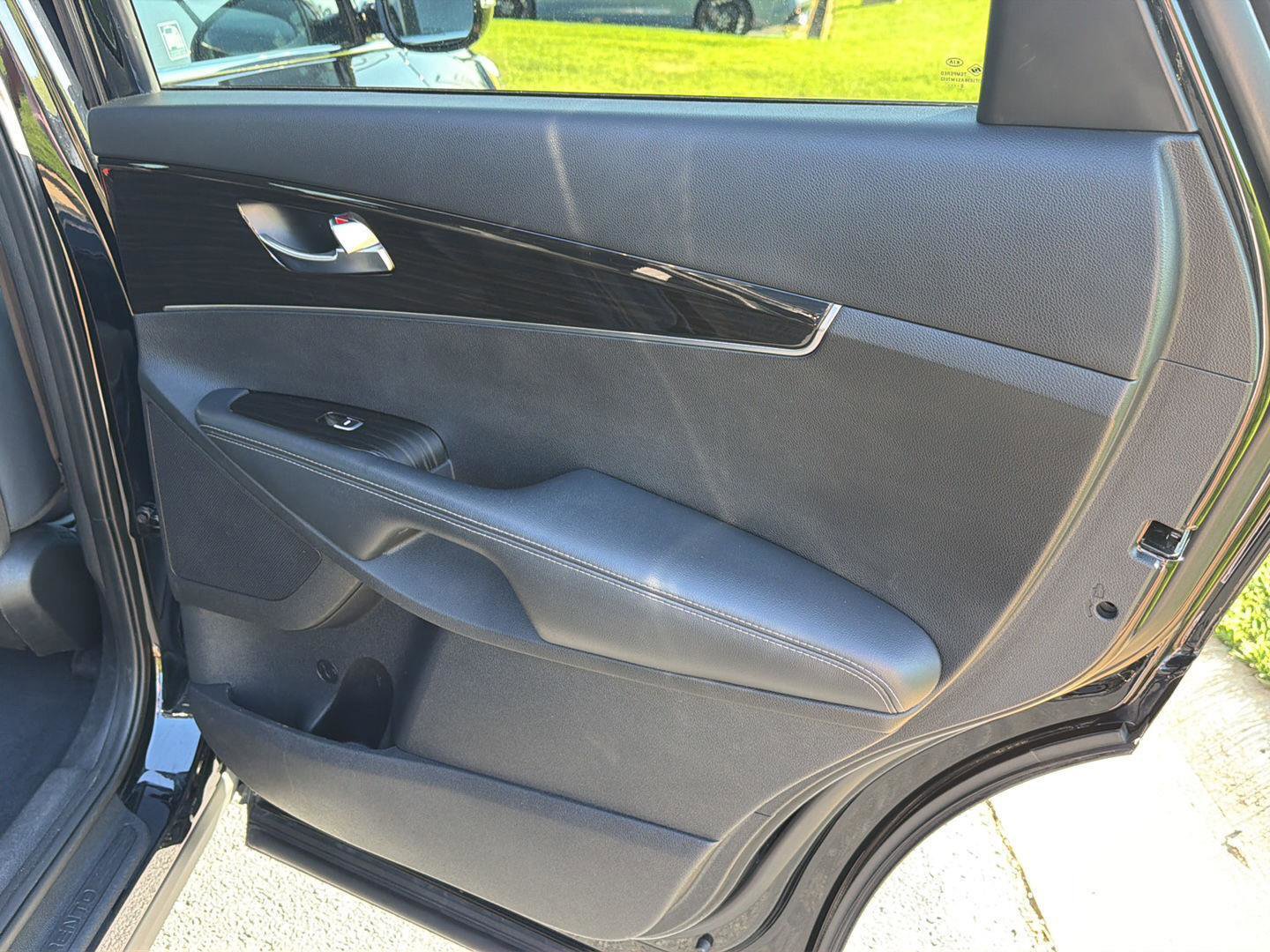 Used 2020 Kia Sorento L FWD image 16