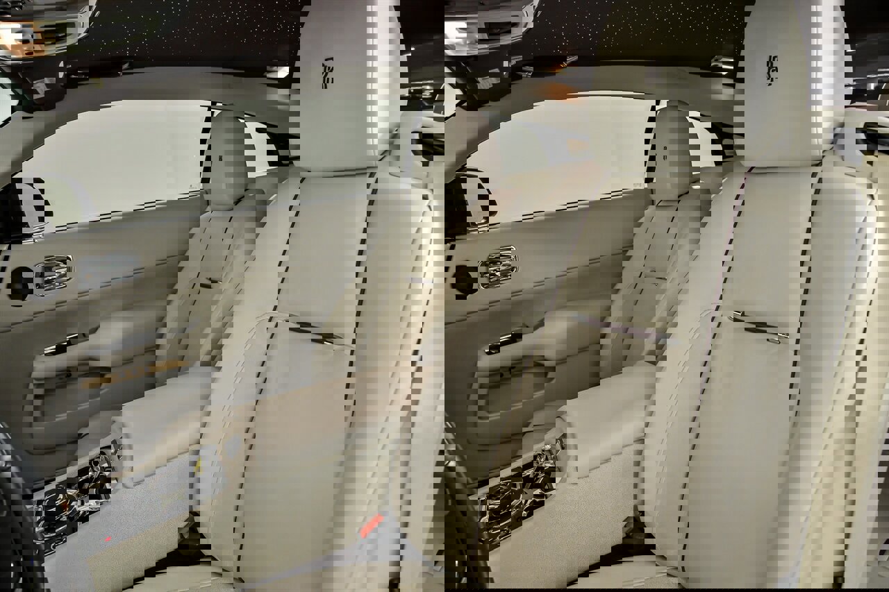 Used 2014 Rolls-Royce Wraith image 22