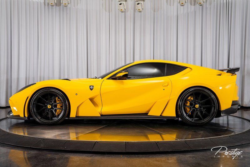 Used 2018 Ferrari 812 Superfast image 18