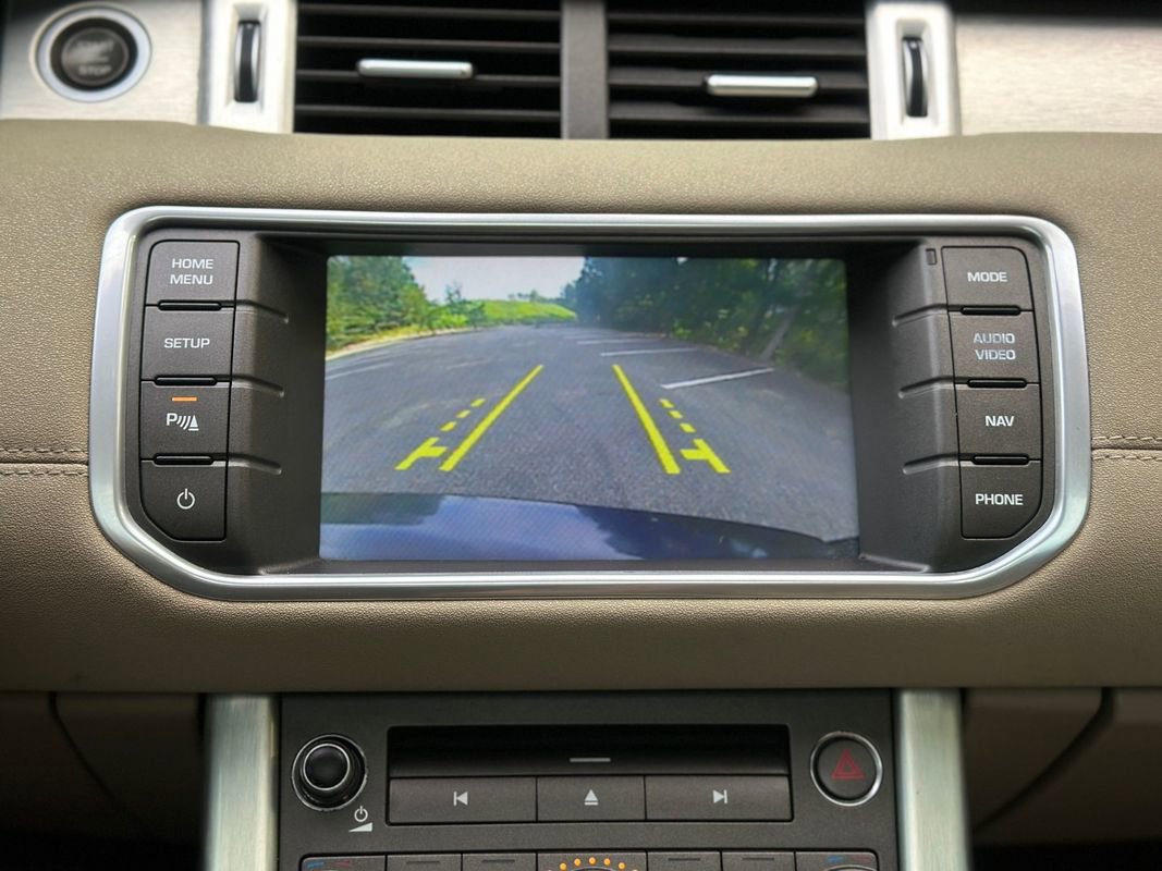 Used 2015 Land Rover Range Rover Evoque Pure Plus image 14