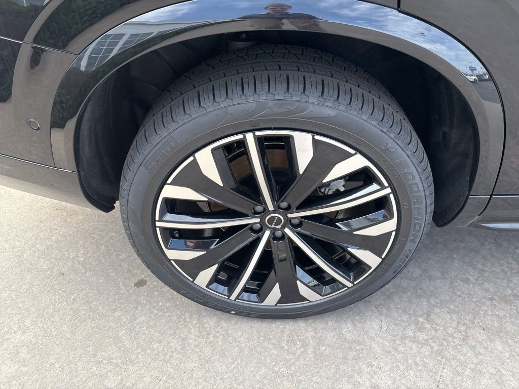 New 2026 Volvo XC90 T8 Ultra w/ Protection Package Premier image 15