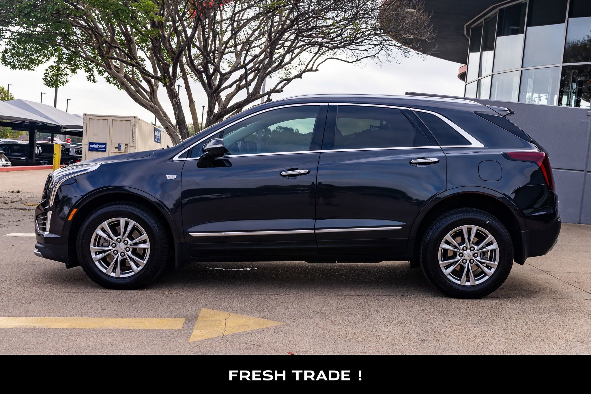 Used 2020 Cadillac XT5 Premium Luxury w/ LPO, Floor Liner Package image 5